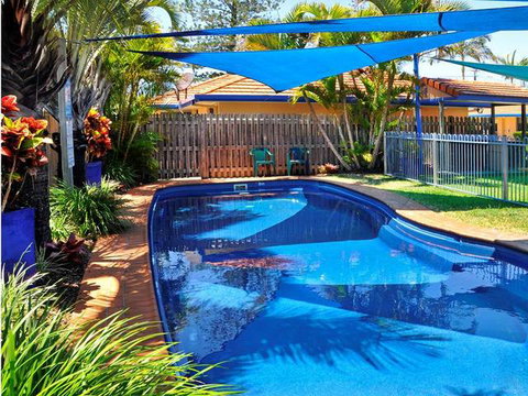 Yamba Twin Pines Motel - Accommodation Southport 2