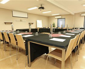 Mia Mia House In The Desert - Southport Accommodation 2