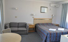 Abel Tasman Motel - Batehaven - Accommodation Southport 0