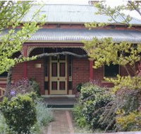 FINCHES OF BEECHWORTH - Southport Accommodation