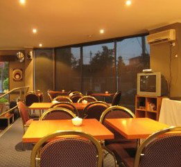 Hotel Saville - Accommodation Southport 1