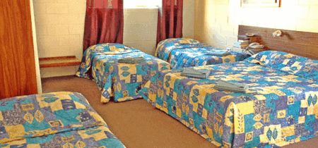 A & A Motel - Accommodation Southport 2