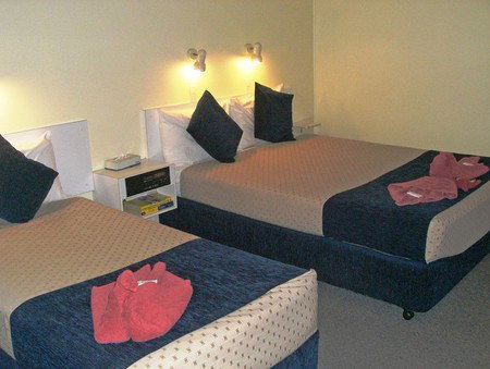 All Seasons Country Lodge - Accommodation Southport 2