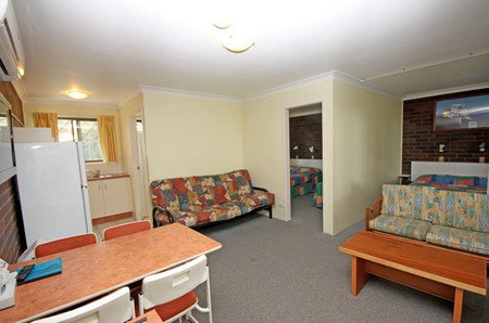 All Seasons Country Lodge - Accommodation Southport 3