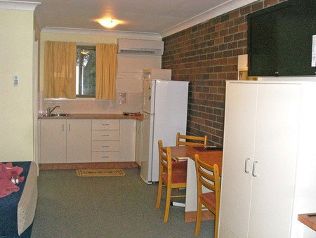 All Seasons Country Lodge - Accommodation Southport 4
