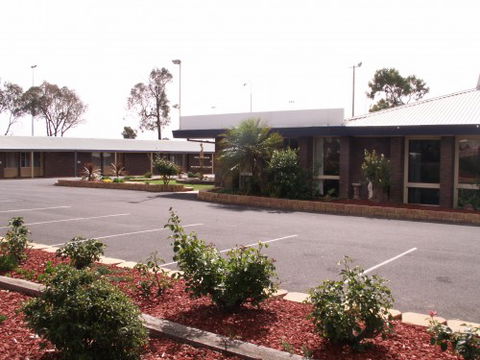 Parkview Motor Inn - Southport Accommodation 0