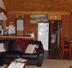 Pinegrove Cottage - Southport Accommodation
