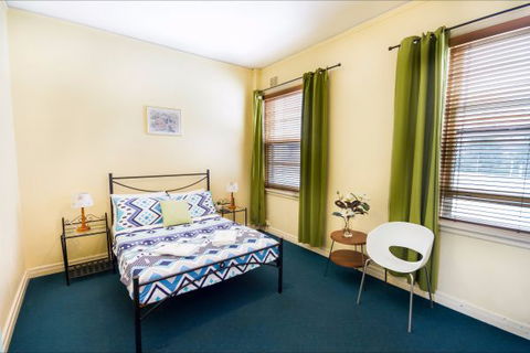 Grand Hotel - Southport Accommodation 8