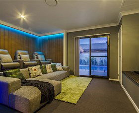 Aqua Palms At Vogue Holiday Homes - Southport Accommodation 2