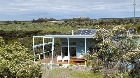 A Dune Escape - Southport Accommodation 0