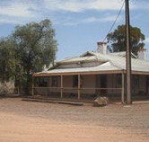 Kingoonya Hotel - Accommodation Southport