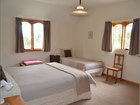 Herons Rise Vineyard Accommodation - Accommodation Southport 0