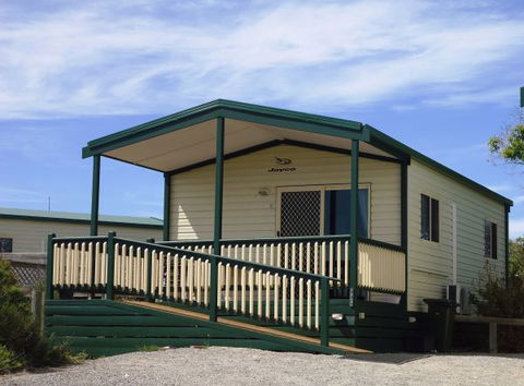 Elliston Waterloo Bay Tourist Park - Accommodation Southport 1