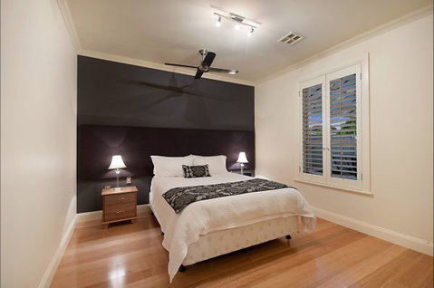 Mount Gambier Accommodation - Southport Accommodation 6