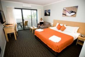 Manly Marina Cove Motel - Accommodation Southport 2