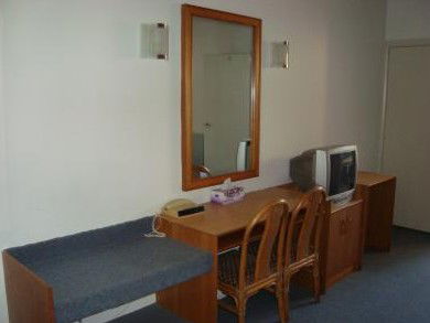 The Blakehurst Motor Inn - Southport Accommodation 4