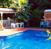 Barrasss John Bright Motor Inn - Southport Accommodation