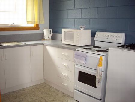 Castaway Holiday Apartments - Accommodation Southport 1