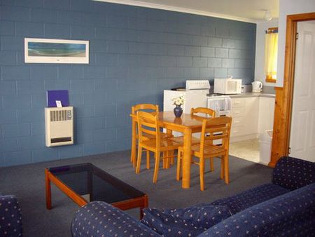 Castaway Holiday Apartments - Accommodation Southport 2