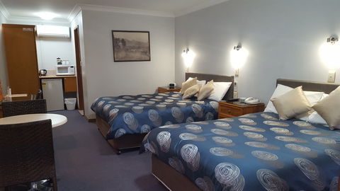 Sandstock Motor Inn - Accommodation Southport 2