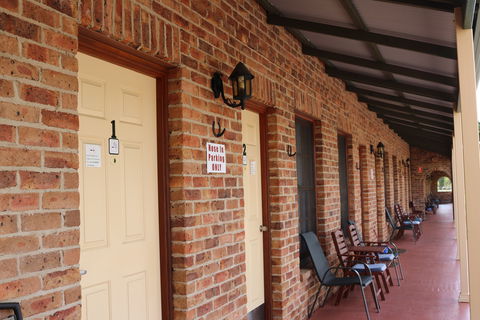 Sandstock Motor Inn - Accommodation Southport 4