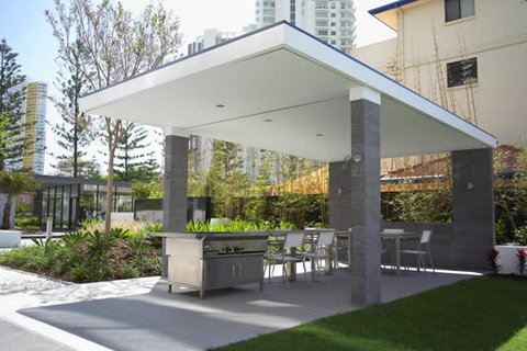 Ultra Broadbeach - Accommodation Southport 2