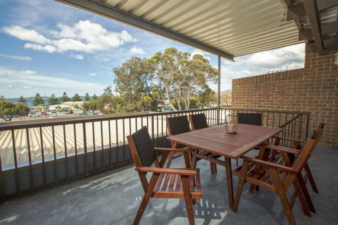 Boston Bay Apartment - Accommodation Southport 8