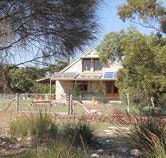 Broken Gum Country Retreat - Southport Accommodation