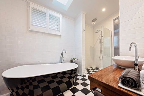 102 On Strath - Accommodation Southport 4