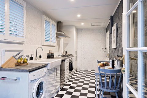 102 On Strath - Accommodation Southport 6