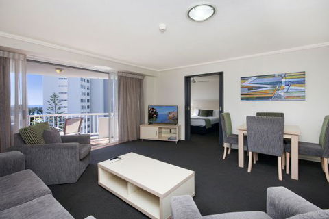 Alpha  Sovereign Hotel - Southport Accommodation 2