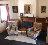 Barrack Street Colonial Cottage - Southport Accommodation