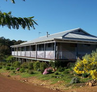 Blue House Bed and Breakfast - Southport Accommodation