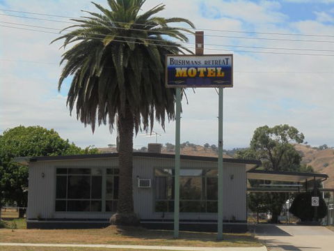 Bushmans Retreat Motel - Accommodation Southport 0