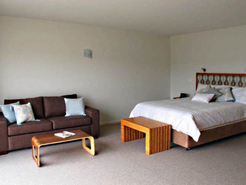 Cove Kettering - The - Accommodation Southport 2