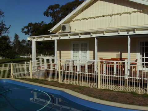 Daisyburn Homestead - Southport Accommodation 3