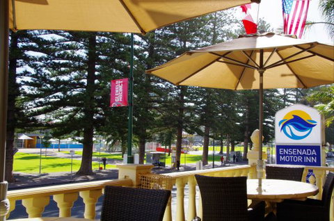 Ensenada Motor Inn And Suites - Accommodation Southport 1