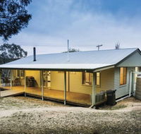 Lavender Vale Cottage - Southport Accommodation