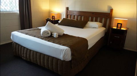 La Solana Holiday Apartments  - Mackay - Southport Accommodation 9