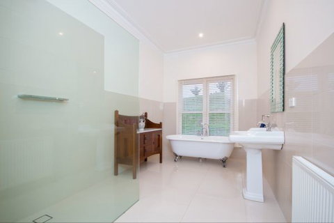 Shearer's Hill - Luxury Farm Stay - Southport Accommodation 5