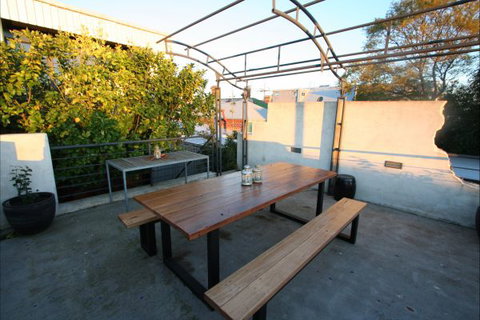 Two Five Zero / Richmond - Accommodation Southport 9