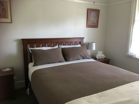 Valley View Cottage - Southport Accommodation 3