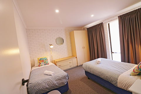 Aquarius Merimbula - Southport Accommodation 4