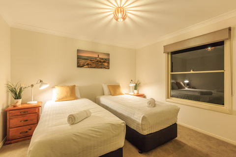Country House Retreat - Southport Accommodation 3