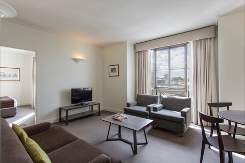 Mantra On Jolimont - Accommodation Southport 3