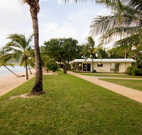 Montes Reef Resort - Southport Accommodation