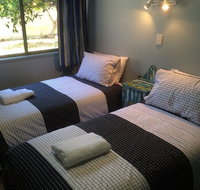 Tin Shack - Southport Accommodation