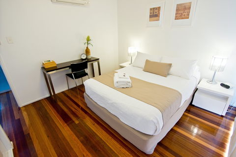 Wynnum Bayside Apartments - Southport Accommodation 4