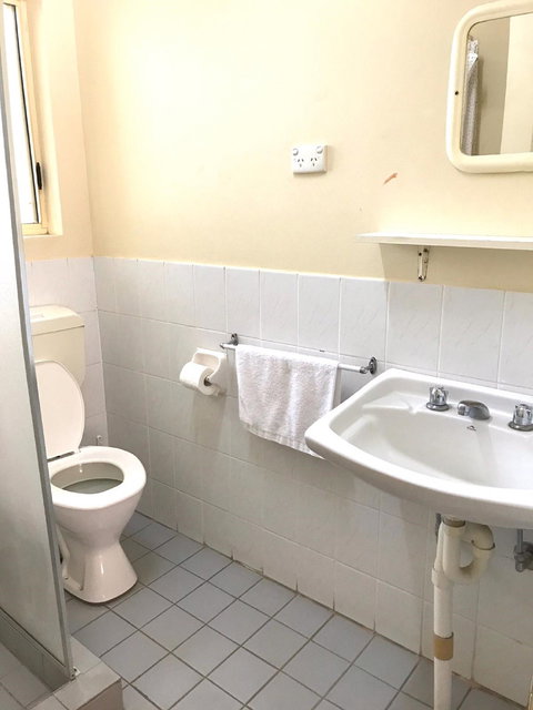 Angel's Rest Motel - Southport Accommodation 2