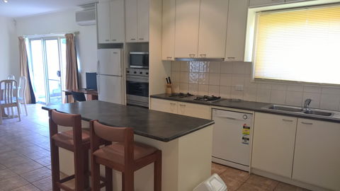 Apartments Of Waverley - Southport Accommodation 6
